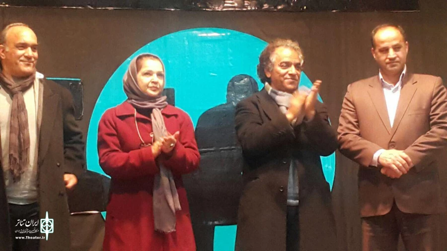 نخستین جشنواره منطقه ای شهرستان ازنا با استقبال چشمگیر عموم برگزار شد. 2