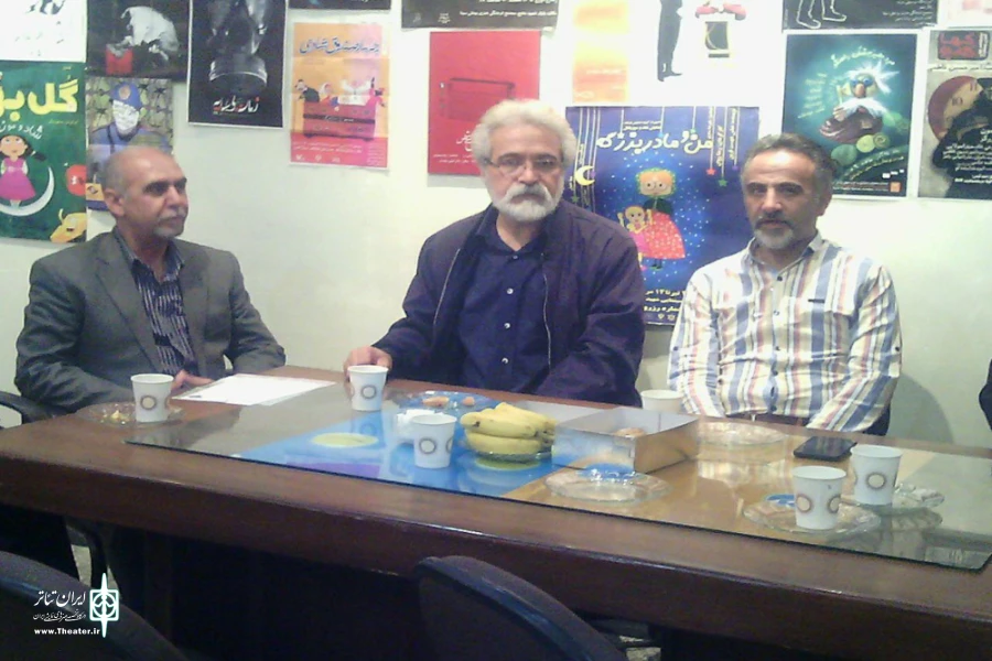 نخستین جلسه هم اندیسی انجمن هنرهای نمایشی استان لرستان با استان همدان برگزار شد.        2