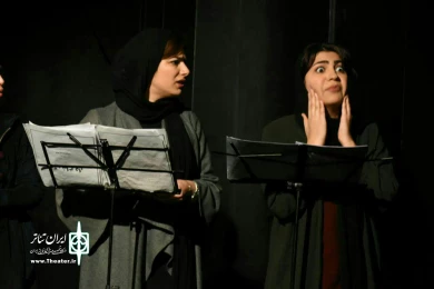 نمایش نامه خوانی«ناصرالدین گربه قجری وملیجک» 
عکاس:مجید حسنی زاده