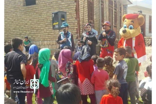 در طرح نمایشی « درکنار شما هستیم »

اجرای گروه های نمایشی  در کمپ های اسکان سیل زدگان  کلید خورد