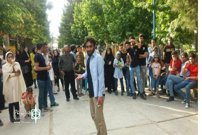 توسط گروه نمایشی پرچین

نمایش خیابانی«نمایش قبل از نمایش» در دورود اجرا می‌شود