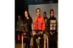 این روبان سیاه که به قاب دنیاست
عکاس، نازنین زیدی نژاد