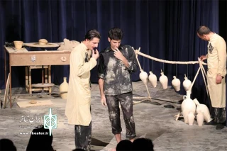 سی ویکمین جشنواره تئاتر استان لرستان

نمایش «جامی که عقل برزمین میزندش » از درود روی صحنه رفت