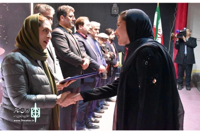 اولین جشنواره استانی نمایش نامه نویسی

«قرمز» و «نگاه تنها»  تقدیر شدند