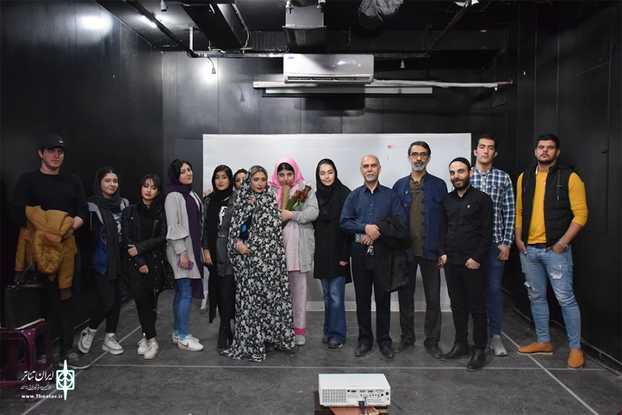 نمایش
دکلره