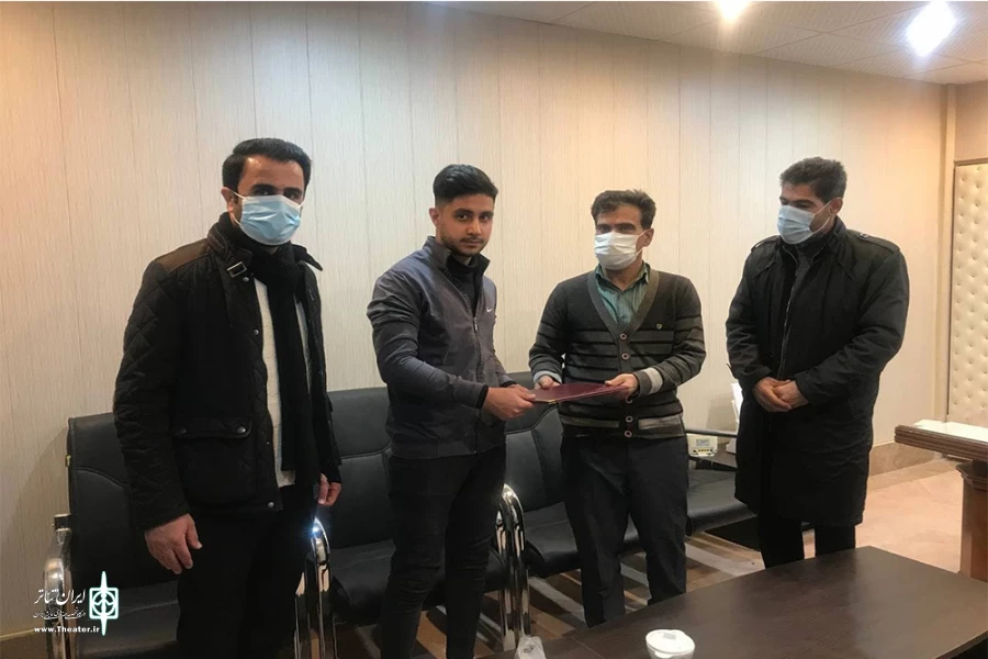 مسئول "کانون نمایشگران جوان" انجمن هنرهای نمایشی ازنا منصوب شد. 2