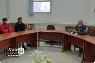 باحضور هنرمندان تئاتر شهرستان الیگودرز

کانون نمایشگران جوان الیگودرز کلاس های آموزشی خودرا آغاز کرد.