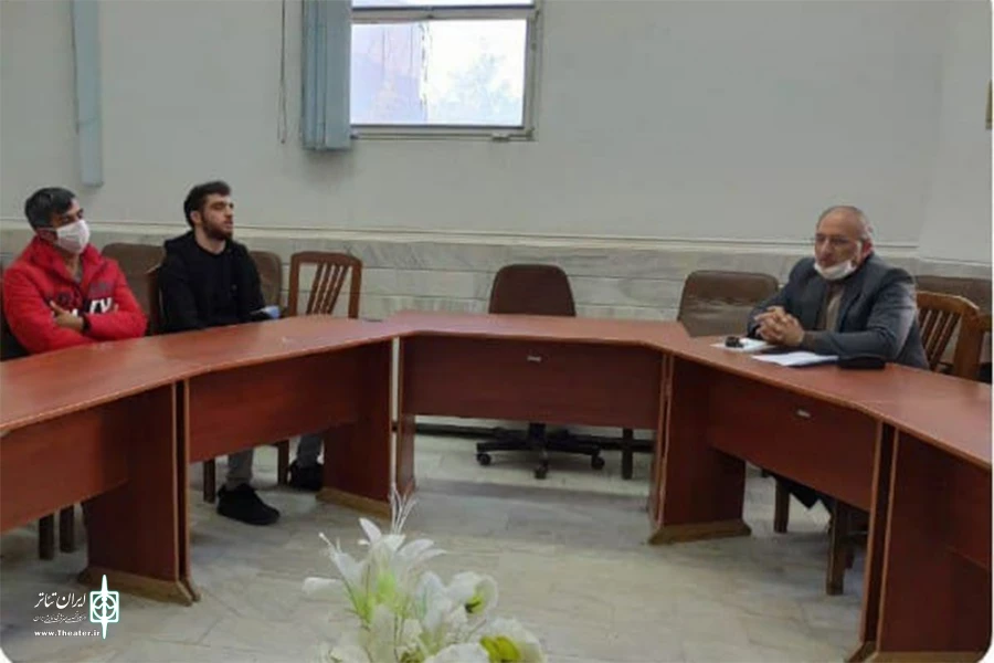 کانون نمایشگران جوان الیگودرز کلاس های آموزشی خودرا آغاز کرد. 2