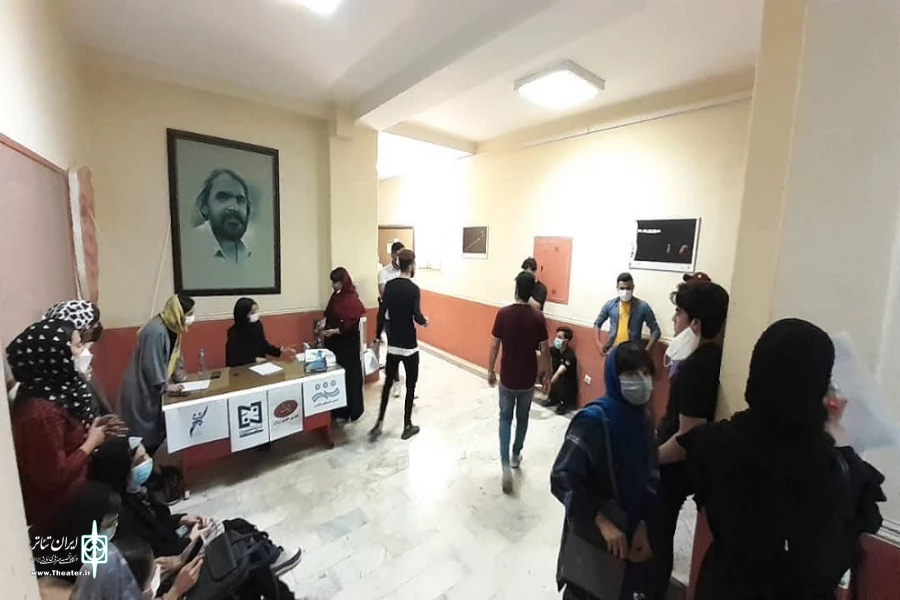 نخستین جلسه عضوگیری کانون نمایشگران جوان خرم آباد با استقبال علاقه مندان برگزار شد. 2