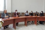 جلسه مشترکی با حضور هنرمندانتئاتر برگزار شد. 2
