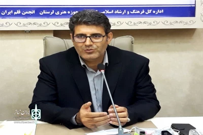 مدیر کل فرهنگ و ارشاد اسلامی استان تاکید کرد:

هنرمند انقلابی خود را وامدار شهداء می داند