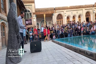 به کارگردانی سید حسام شریعتمداری

نمایش «چند کیلومتر مانده است» در شهرستان بروجرد اجرا شد