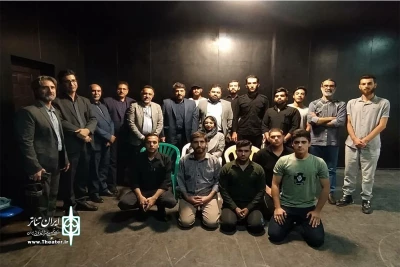 در سفر هیئت اداره‌کل هنرهای نمایشی به استان لرستان

کاظم نظری از تمرین‌های هنرمندان تئاترِ خرم‌آباد دیدن کرد
