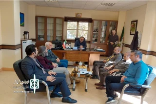 در جلسه شورای سیاست‌گذاری جشنواره تئاتر لرستان مطرح شد

جشنواره تئاتر محلی برای تبادل افکار و اندیشه‌های هنرمندان است