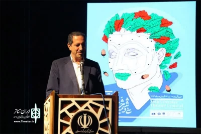 هادی هاشمی‌نیا نماینده شهرستان خرم آباد و چگنی

هنرمند جامعه را از خمودگی بیرون می‌آورد