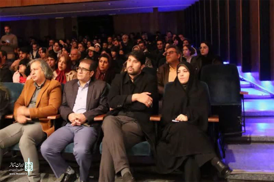 به تماشای «روز سیاوش» نشست  2