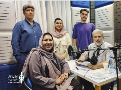 برای پخش از رادیو لرستان

نمایش رادیویی «از یک دقیقه بعدت خبر داری» در خرم‌آباد ضبط شد