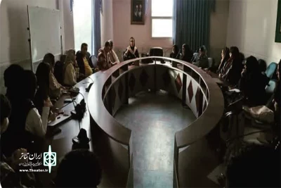 با همکاری موسسه هنرهای نمایشی شهرستان

اولین نشست هنرمندان تئاتر  الیگودرز برگزار شد